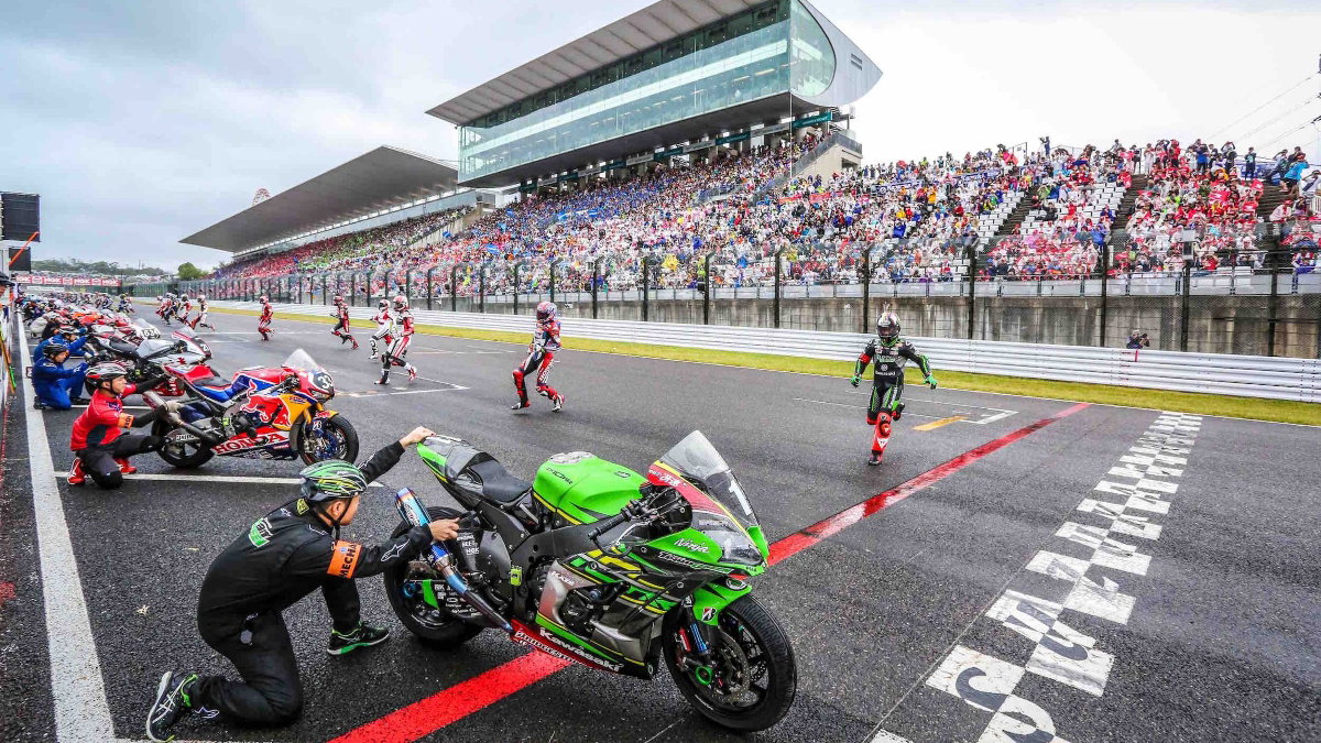 Suzuka 8 Hours start [credit: Endurance World Championship]